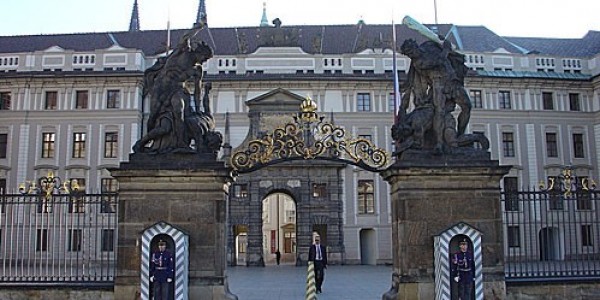 eikona 1 - to kastro pragas