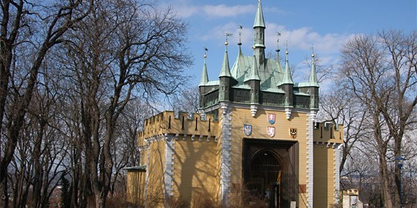 eikona 1- lavirinthos