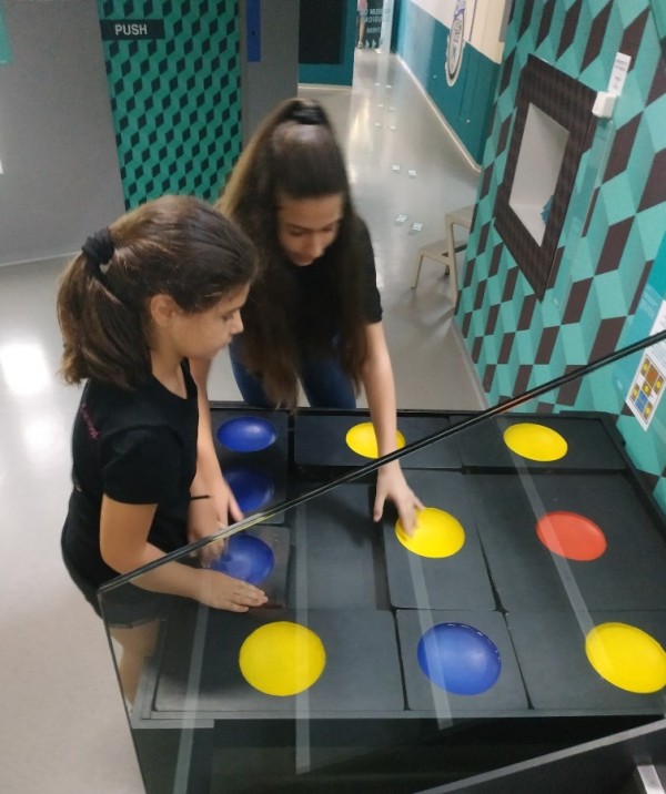 mouseio pseydesthiseon-3.jp