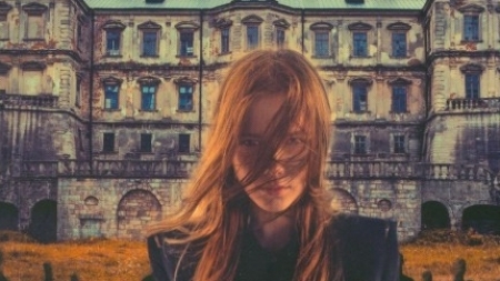 &Nu;&upsilon;&chi;&tau;&epsilon;&rho;&iota;&nu;ό &Sigma;&chi;&omicron;&lambda;&epsilon;ί&omicron;: &Eta; &alpha;&nu;&tau;ί&sigma;&tau;&alpha;&sigma;&eta; - C. J. Daugherty