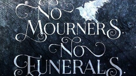 "Έ&xi;&iota; &Kappa;&omicron;&rho;ά&kappa;&iota;&alpha;" έ&nu;&alpha; &kappa;&alpha;&tau;&alpha;&iota;&gamma;&iota;&sigma;&tau;&iota;&kappa;ό &mu;&upsilon;&theta;&iota;&sigma;&tau;ό&rho;&eta;&mu;&alpha; &alpha;&pi;ό &tau;&eta;&nu; &sigma;&upsilon;&gamma;&gamma;&rho;&alpha;&phi;έ&alpha; Leigh Bardugo